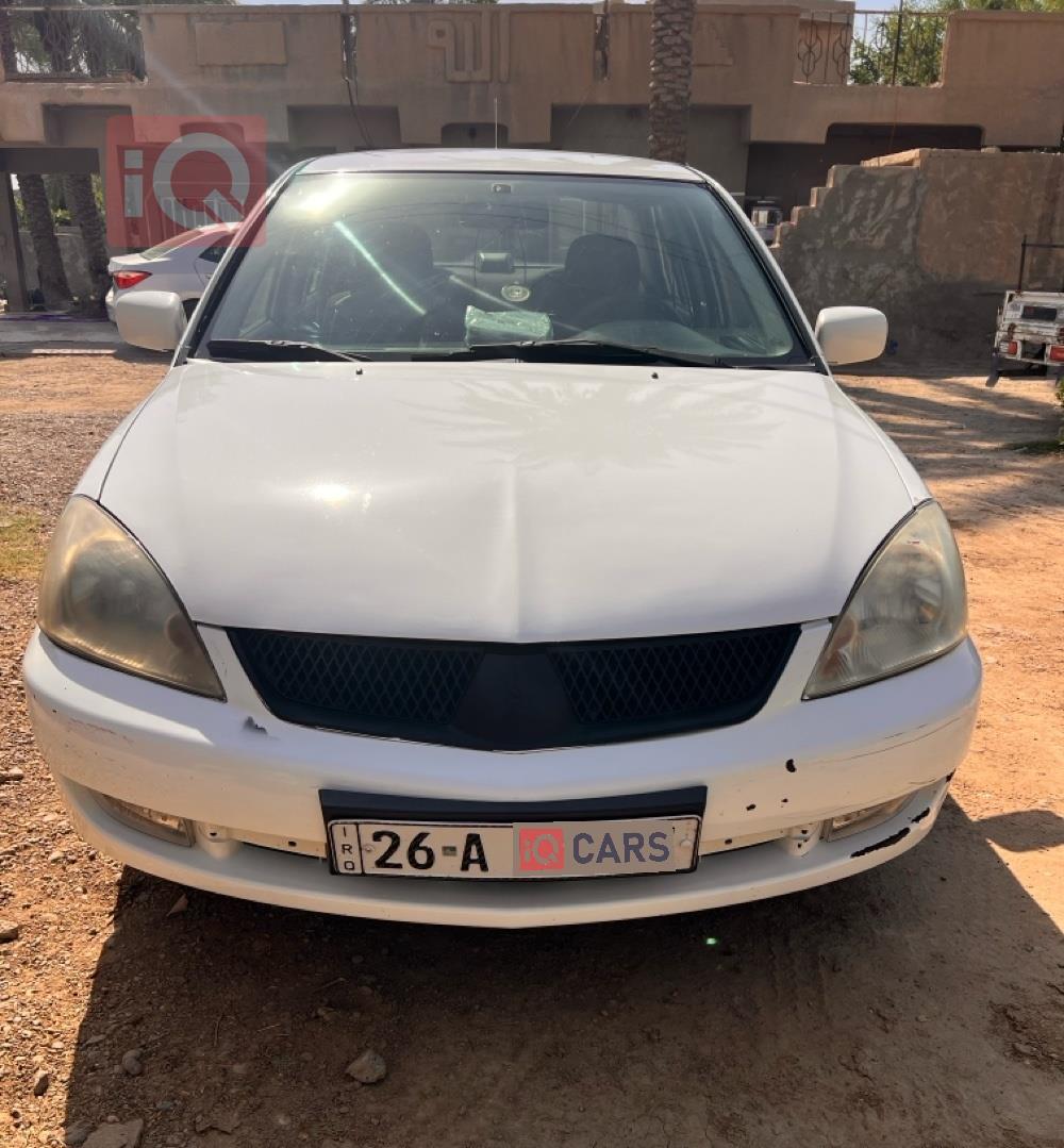 میتسوبیشی لانسەر